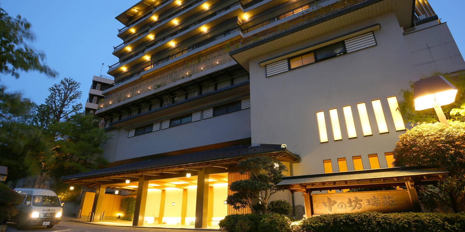 Staying in conventient and exceptional Arima Onsen lets you experience Japanese spa culture.