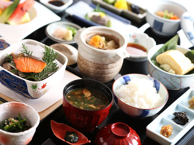 一泊朝食 / 一泊ブランチ